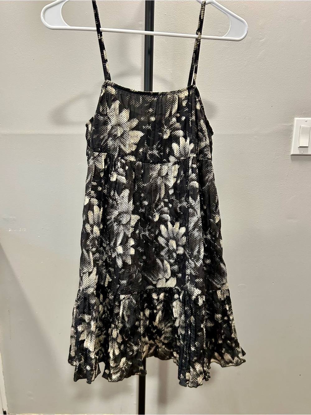 Urban Outfitters Floral Pleated Chiffon Swing Cami Dress NWT Small